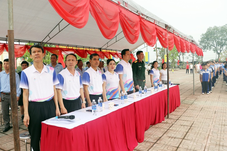 Trần Phú: Hơn 700 vận động viên khấy động Ngày chạy Olympic tại xã Trần Phú- Ảnh 1.