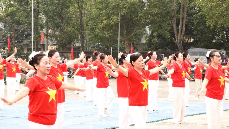 Sôi nổi Ngày chạy Olympic vì sức khỏe toàn dân 2026 tại xã Mỹ Đức- Ảnh 5.