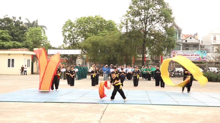 Sôi nổi Ngày chạy Olympic vì sức khỏe toàn dân 2026 tại xã Mỹ Đức- Ảnh 7.