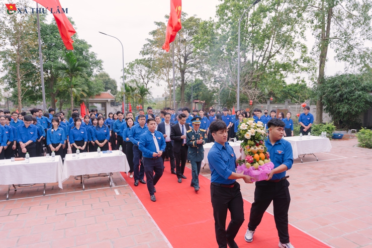 TUỔI TRẺ THƯ LÂM TỔ CHỨC LỄ KẾT NẠP ĐOÀN VIÊN MỚI CHÀO MỪNG 95 NĂM NGÀY THÀNH LẬP ĐOÀN TNCS HỒ CHÍ MINH- Ảnh 4.