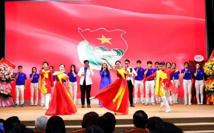 ĐOÀN TNCS HỒ CHÍ MINH XÃ THƯ LÂM LONG TRỌNG TỔ CHỨC LỄ KỶ NIỆM 95 NĂM NGÀY THÀNH LẬP ĐOÀN TNCS HỒ CHÍ MINH- Ảnh 3.