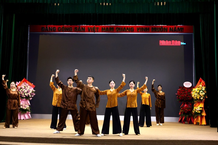 ĐOÀN TNCS HỒ CHÍ MINH XÃ THƯ LÂM LONG TRỌNG TỔ CHỨC LỄ KỶ NIỆM 95 NĂM NGÀY THÀNH LẬP ĐOÀN TNCS HỒ CHÍ MINH- Ảnh 8.