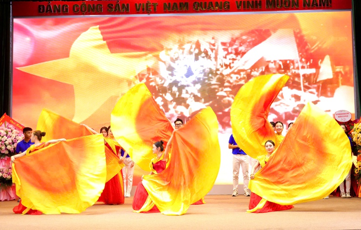 ĐOÀN TNCS HỒ CHÍ MINH XÃ THƯ LÂM LONG TRỌNG TỔ CHỨC LỄ KỶ NIỆM 95 NĂM NGÀY THÀNH LẬP ĐOÀN TNCS HỒ CHÍ MINH- Ảnh 10.