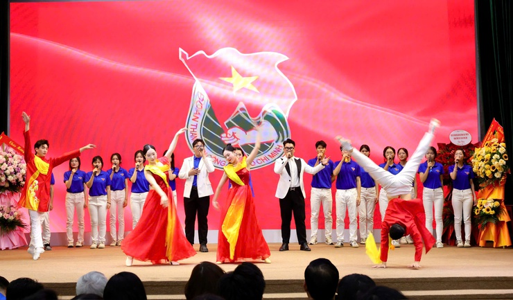 ĐOÀN TNCS HỒ CHÍ MINH XÃ THƯ LÂM LONG TRỌNG TỔ CHỨC LỄ KỶ NIỆM 95 NĂM NGÀY THÀNH LẬP ĐOÀN TNCS HỒ CHÍ MINH- Ảnh 11.