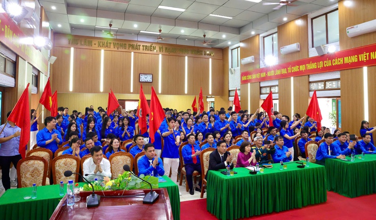 ĐOÀN TNCS HỒ CHÍ MINH XÃ THƯ LÂM LONG TRỌNG TỔ CHỨC LỄ KỶ NIỆM 95 NĂM NGÀY THÀNH LẬP ĐOÀN TNCS HỒ CHÍ MINH- Ảnh 13.