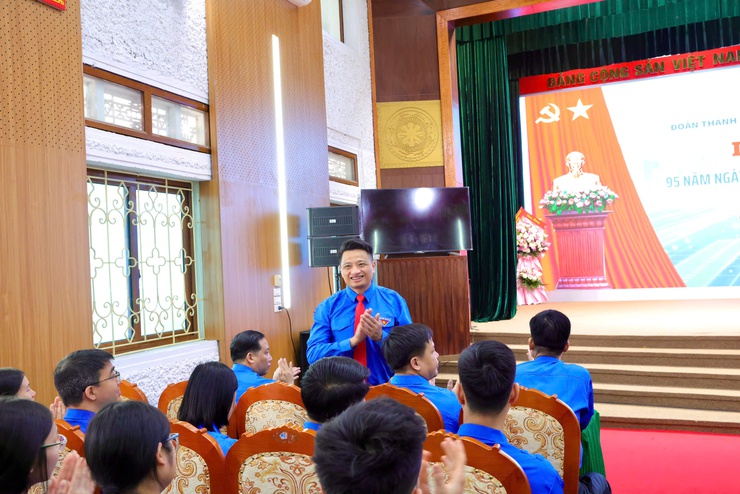 ĐOÀN TNCS HỒ CHÍ MINH XÃ THƯ LÂM LONG TRỌNG TỔ CHỨC LỄ KỶ NIỆM 95 NĂM NGÀY THÀNH LẬP ĐOÀN TNCS HỒ CHÍ MINH- Ảnh 16.