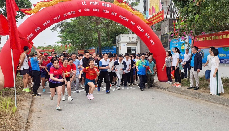 Phường Phú Lương phát động "Ngày chạy Olympic vì sức khỏe toàn dân năm 2026”- Ảnh 4.