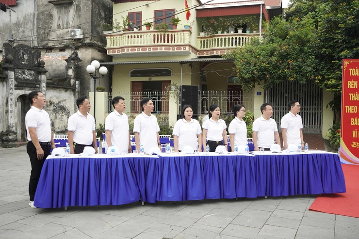 Sôi nổi Ngày chạy Olympic vì sức khỏe toàn dân tại xã Tam Hưng- Ảnh 2.