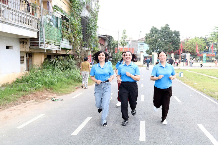 Sôi nổi Ngày chạy Olympic vì sức khỏe toàn dân năm 2026 tại xã Quảng Bị- Ảnh 11.