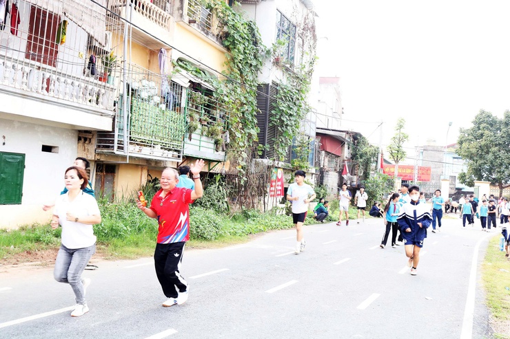 Sôi nổi Ngày chạy Olympic vì sức khỏe toàn dân năm 2026 tại xã Quảng Bị- Ảnh 14.