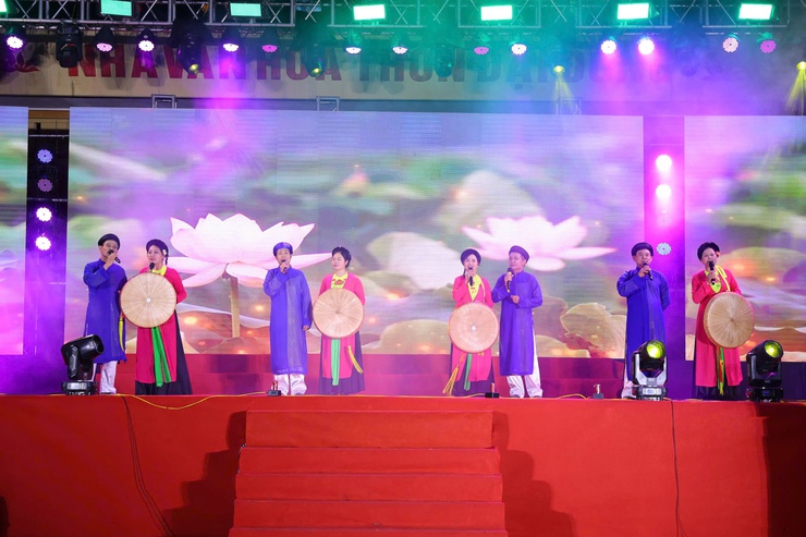 Chương trình liên hoan văn nghệ quần chúng chào mừng thành công cuộc bầu cử đại biểu Quốc hội khóa XVI và đại biểu HĐND các cấp, nhiệm kỳ 2026 – 2031- Ảnh 12.