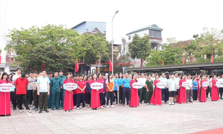 Bát Tràng: Hơn 800 vận động viên tham gia Ngày chạy Olympic và giải chạy Báo Hànộimới mở rộng lần thứ 51- Ảnh 1.