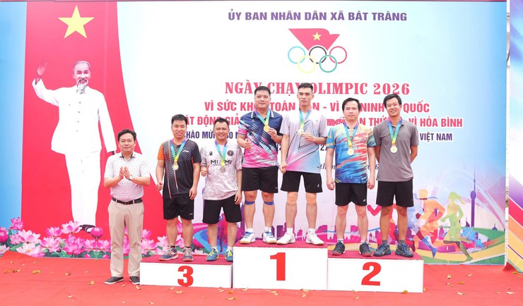 Bát Tràng: Hơn 800 vận động viên tham gia Ngày chạy Olympic và giải chạy Báo Hànộimới mở rộng lần thứ 51- Ảnh 14.