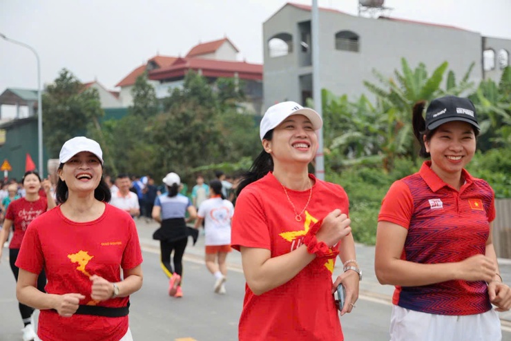 VĨNH THANH SÔI NỔI LỄ PHÁT ĐỘNG NGÀY CHẠY OLYMPIC VÌ SỨC KHỎE TOÀN DÂN NĂM 2026- Ảnh 8.