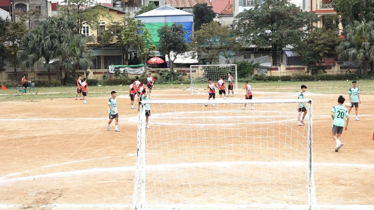 Giải bóng đá thanh niên Bình Đà chào mừng kỷ niệm 95 năm ngày thành lập đoàn TNCS Hồ Chí Minh, mừng lễ hội cổ truyền làng Bình Đà năm 2026- Ảnh 4.