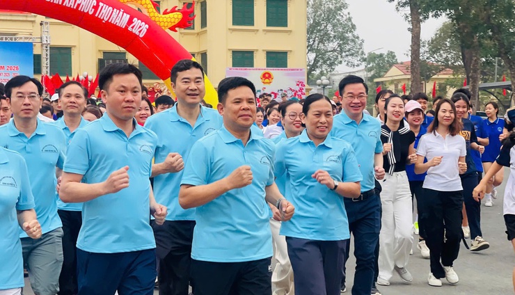 Hơn 1000 cán bộ, nhân dân xã Phúc Thọ tham gia Ngày chạy Olympic vì sức khoẻ toàn dân năm 2026- Ảnh 6.