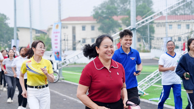 Xã Yên Lãng tổ chức Lễ phát động “Ngày chạy Olympic vì sức khỏe toàn dân - vì An ninh tổ quốc” năm 2026- Ảnh 11.