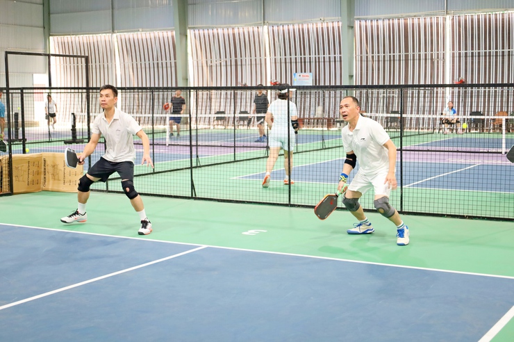 Sôi động giao lưu Pickleball kết nối cán bộ 3 địa phương Sơn Tây - Tùng Thiện - Đoài Phương- Ảnh 5.
