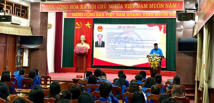 ĐOÀN THANH NIÊN PHƯỜNG TỔ CHỨC HỘI NGHỊ MẠN ĐÀM TIỂU SỬ CỦA NGƯỜI ỨNG CỬ ĐẠI BIỂU QUỐC HỘI KHOÁ XVI VÀ ĐẠI BIỂU HĐND CÁC CẤP, NHIỆM KỲ 226-2031- Ảnh 4.