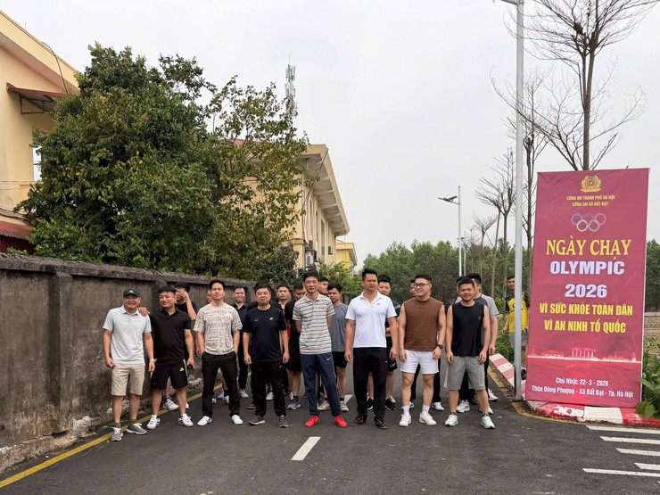 Công an xã Bất Bạt sôi nổi hưởng ứng “ngày chạy olympic vì sức khỏe toàn dân – vì an ninh tổ quốc” năm 2026- Ảnh 1.