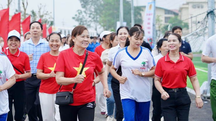 Xã Yên Lãng tổ chức Lễ phát động “Ngày chạy Olympic vì sức khỏe toàn dân - vì An ninh tổ quốc” năm 2026- Ảnh 7.