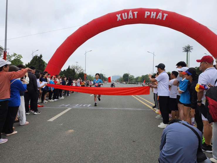 Lan tỏa Ngày chạy Olympic vì sức khỏe toàn dân năm 2026 tại phường Phúc Lợi- Ảnh 6.