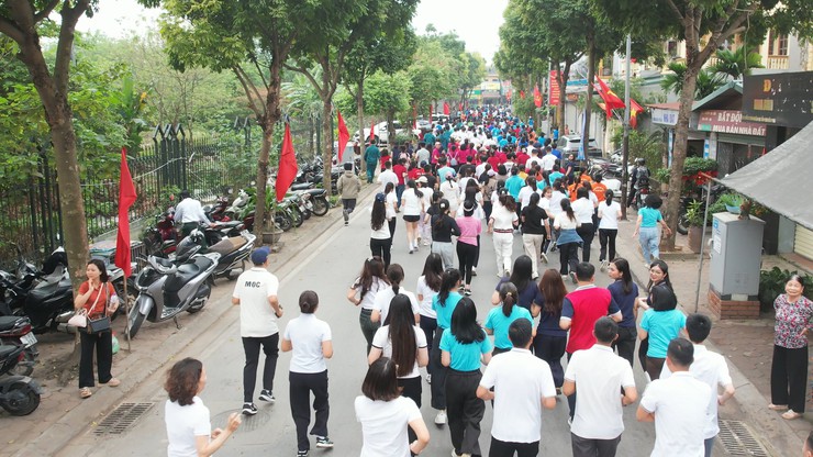 Bát Tràng: Hơn 800 vận động viên tham gia Ngày chạy Olympic và giải chạy Báo Hànộimới mở rộng lần thứ 51- Ảnh 8.