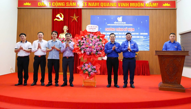 Đoàn xã Chương Dương kỷ niệm 95 năm ngày thành lập 
Đoàn TNCS Hồ Chí Minh
- Ảnh 1.