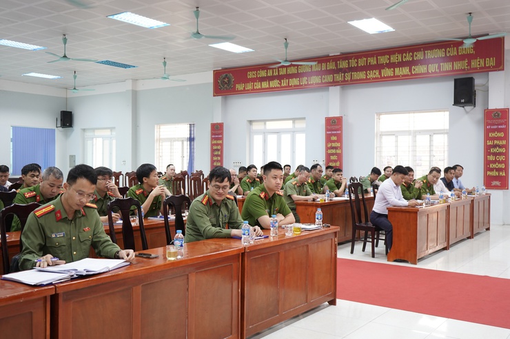 Cụm thi đua số 16 – Công an Thành phố Hà Nội: Nâng cao hiệu quả bảo đảm an ninh trật tự công tác giải phóng mặt bằng từ cơ sở- Ảnh 1.