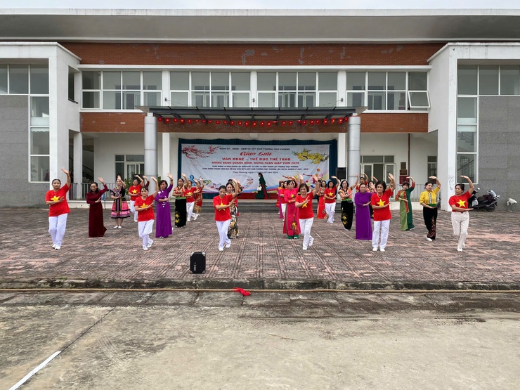 Câu lạc bộ dưỡng sinh Thụy Phương: 30 năm một chặng đường xây dựng và phát triển- Ảnh 16.