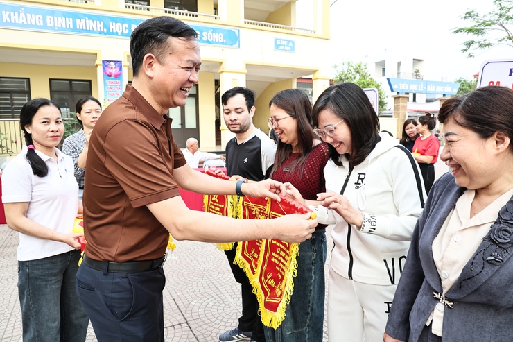 HÒA XÁ SÔI NỔI NGÀY CHẠY OLYMPIC VÌ SỨC KHỎE TOÀN DÂN NĂM 2026- Ảnh 1.