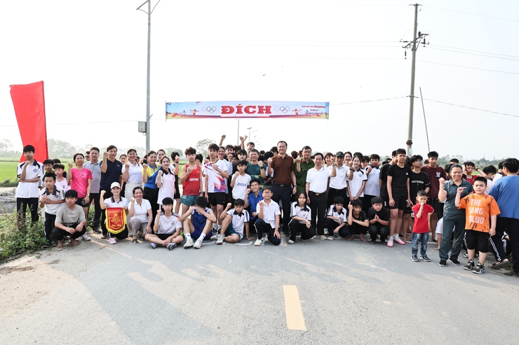 HÒA XÁ SÔI NỔI NGÀY CHẠY OLYMPIC VÌ SỨC KHỎE TOÀN DÂN NĂM 2026- Ảnh 6.