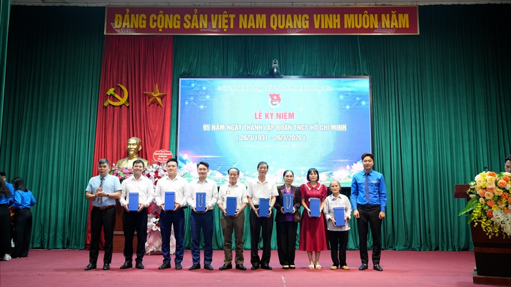 Đoàn TNCS Hồ Chí Minh xã Dương Hoà tổ chức lễ kỷ niệm 95 năm Ngày thành lập Đoàn TNCS Hồ Chí Minh (26/3/1931-26/3/2026)- Ảnh 8.