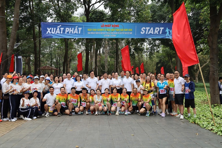 Phường Yên Sở phát động Ngày chạy Olympic vì sức khỏe toàn dân năm 2026- Ảnh 6.