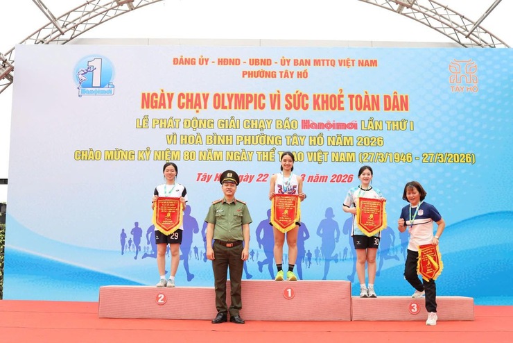 Phường Tây Hồ: Sôi nổi Ngày chạy Olympic và Giải chạy Báo Hànộimới lần thứ I năm 2026- Ảnh 12.