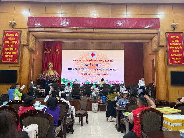 138 đơn vị máu được trao đi: Ấm áp Ngày hội hiến máu phường Tây Hồ!- Ảnh 1.