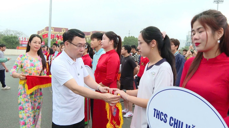 Sôi nổi Ngày chạy Olympic vì sức khỏe toàn dân năm 2026 tại xã Thanh Trì- Ảnh 11.