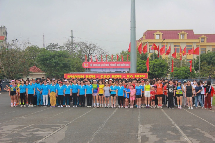 Sôi nổi Ngày chạy Olympic vì sức khỏe toàn dân năm 2026 tại xã Thanh Trì- Ảnh 19.