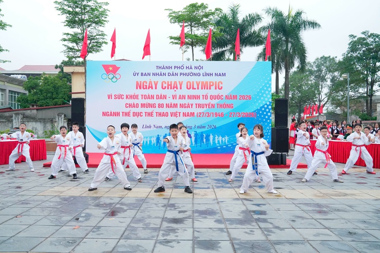 Phường Lĩnh Nam khai mạc Ngày chạy Olympic vì sức khỏe toàn dân, Chào mừng 80 năm ngày truyền thống ngành thể dục thể thao Việt Nam 27/3/1946 - 27/3/2026- Ảnh 7.