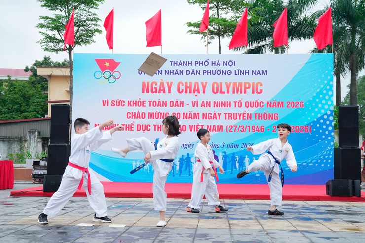 Phường Lĩnh Nam khai mạc Ngày chạy Olympic vì sức khỏe toàn dân, Chào mừng 80 năm ngày truyền thống ngành thể dục thể thao Việt Nam 27/3/1946 - 27/3/2026- Ảnh 5.