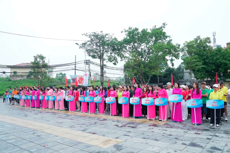 Phường Lĩnh Nam khai mạc Ngày chạy Olympic vì sức khỏe toàn dân, Chào mừng 80 năm ngày truyền thống ngành thể dục thể thao Việt Nam 27/3/1946 - 27/3/2026- Ảnh 8.