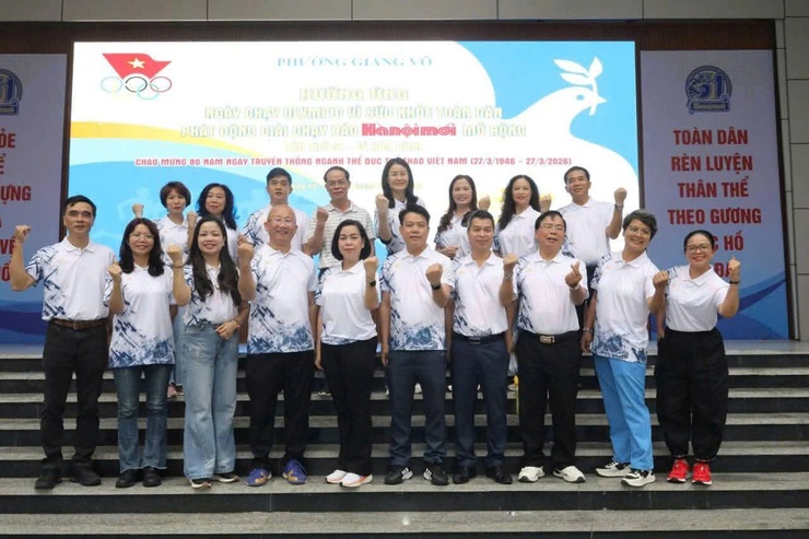 Phường Giảng Võ tổ chức "Ngày chạy Olympic vì sức khỏe toàn dân và Chung kết Giải chạy Báo Hà nội mới - Vì hoà bình năm 2026- Ảnh 4.