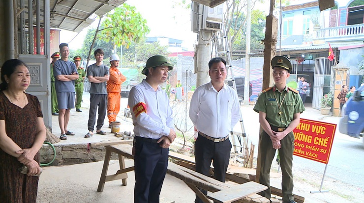 Phúc Thọ thực hiện cưỡng chế kiểm đếm bắt buộc đối với 02 hộ gia đình phục vụ Dự án cải tạo, nâng cấp đường Tỉnh lộ 418 (đoạn Km 3+00 ÷ Km 4+500)- Ảnh 5.