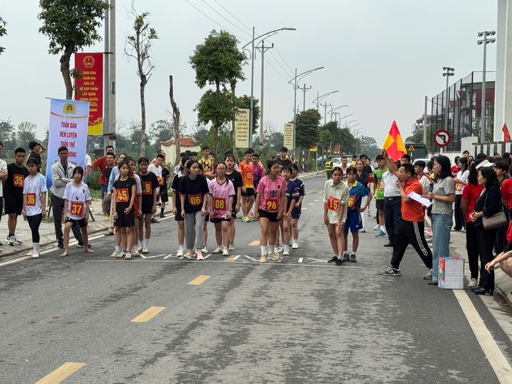 UBND XÃ THƯ LÂM TỔ CHỨC NGÀY CHẠY OLYMPIC VÌ SỨC KHỎE TOÀN DÂN, VÌ AN NINH TỔ QUỐC VÀ GIẢI CHẠY BÁO HÀ NỘI MỚI LẦN THỨ I – VÌ HÒA BÌNH NĂM 2026- Ảnh 14.