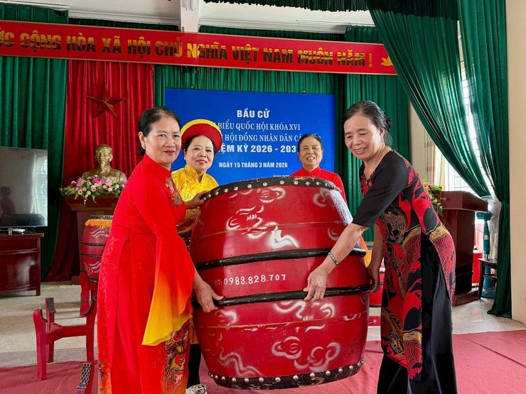 Hội trống Ứng Thiên: Điểm hẹn hấp dẫn chào mừng thành công bầu cử- Ảnh 3.