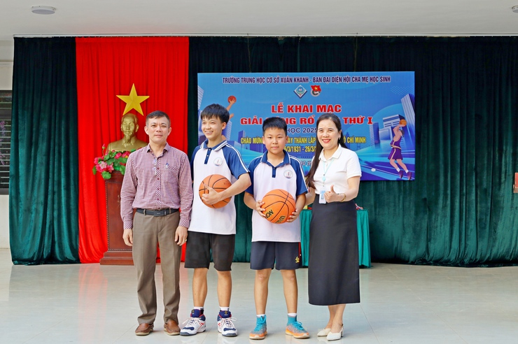 
Sôi nổi Giải bóng rổ lần thứ nhất năm 2026 Trường THCS Xuân Khanh - Lan tỏa tinh thần thể thao học đường 

- Ảnh 11.