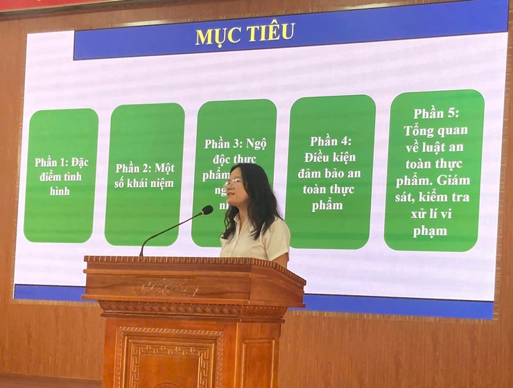 XÃ YÊN LÃNG TỔ CHỨC HỘI NGHỊ  TẬP HUẤN VỀ CÔNG TÁC AN TOÀN THỰC PHẨM ĐỐI VỚI CƠ SỞ SẢN XUẤT, CHẾ BIẾN, KINH DOANH THỰC PHẨM  LĨNH VỰC Y TẾ- Ảnh 3.