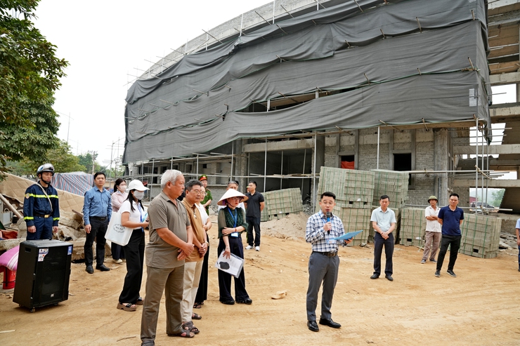 PHƯỜNG SƠN TÂY TỔ CHỨC CƯỠNG CHẾ THU HỒI ĐẤT PHỤC VỤ DỰ ÁN TRƯỜNG MẦM NON TRUNG HƯNG- Ảnh 1.