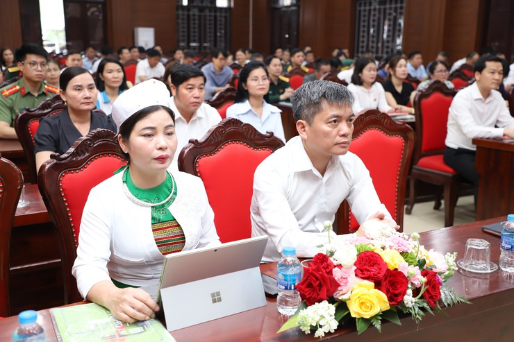 Hội nghị tổng kết công tác bầu cử đại biểu Quốc hội khóa XVI và đại biểu Hội đồng nhân dân các cấp nhiệm kỳ 2026–2031- Ảnh 3.