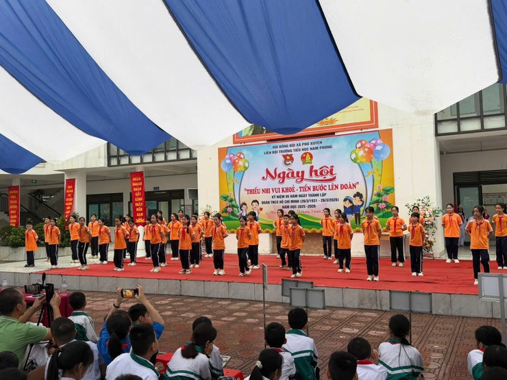 Trường Tiểu học Nam Phong tổ chức Ngày hội “Thiếu nhi vui khỏe – Tiến bước lên Đoàn”- Ảnh 7.